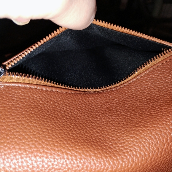 New Crossbody Bag - Unisex - Picture 8 of 8